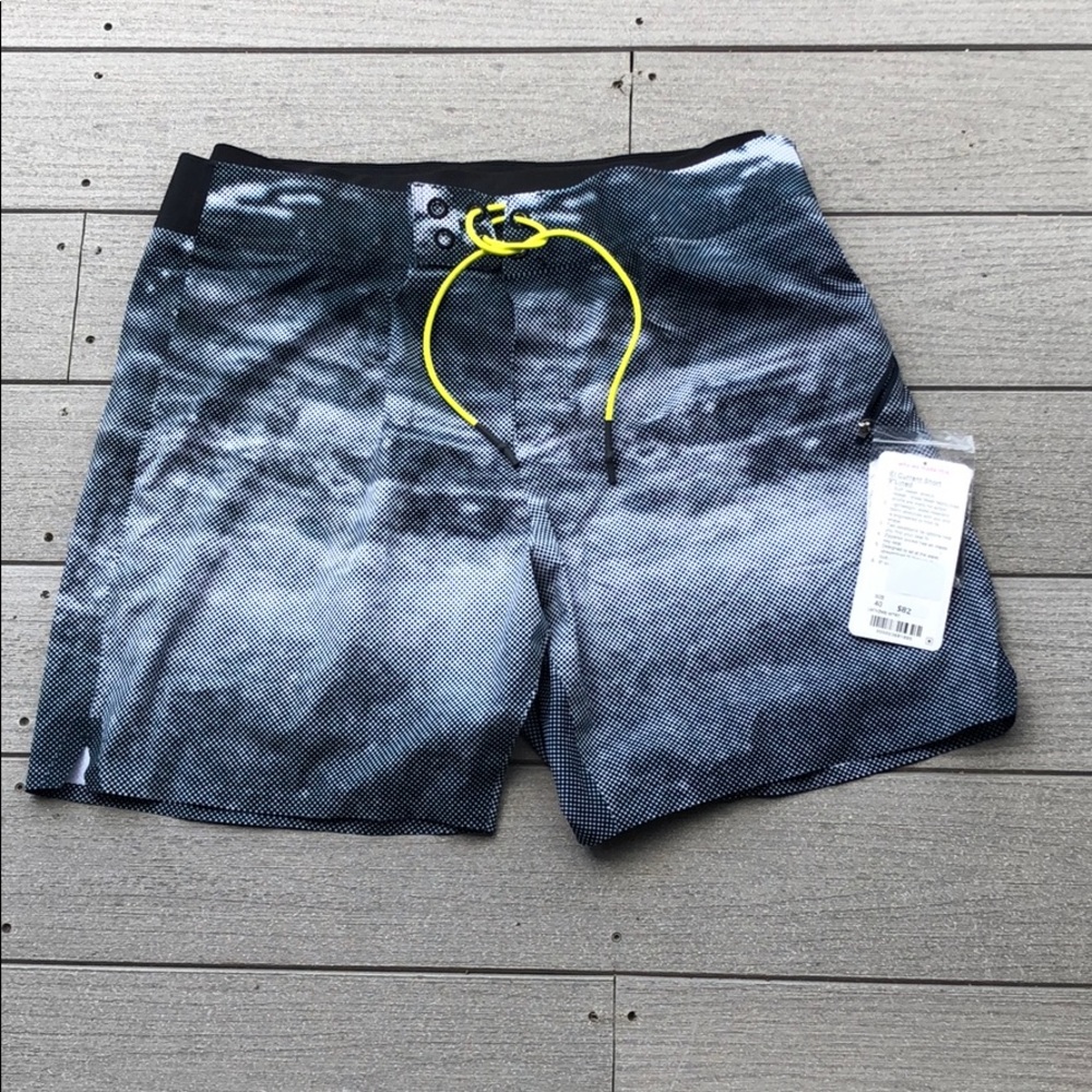 NWT Lululemon El Current 9” board shorts